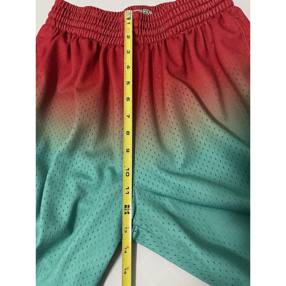 Mitchell & Ness '96 Grizzlies NBA Hardwood Classic Swingman Shorts medium - Picture 7 of 8